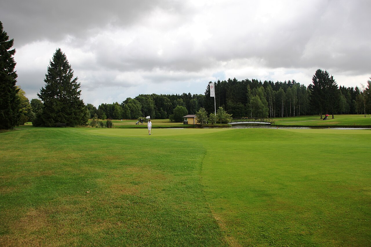 Vara-Bjertorp Golfklubb